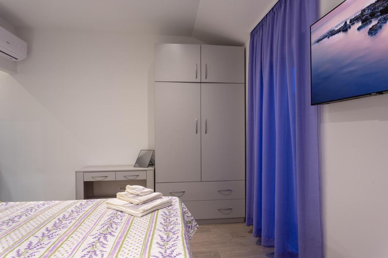 Secluded House - Guaranteed Privacy - Heated Pool Villa Klis Eksteriør bilde