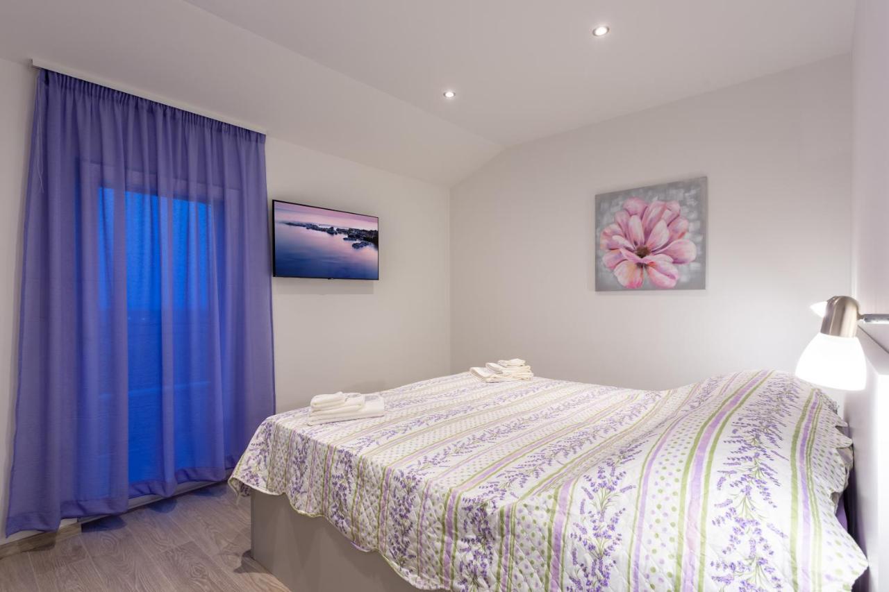 Secluded House - Guaranteed Privacy - Heated Pool Villa Klis Eksteriør bilde