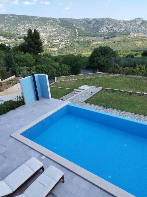 Secluded House - Guaranteed Privacy - Heated Pool Villa Klis Eksteriør bilde